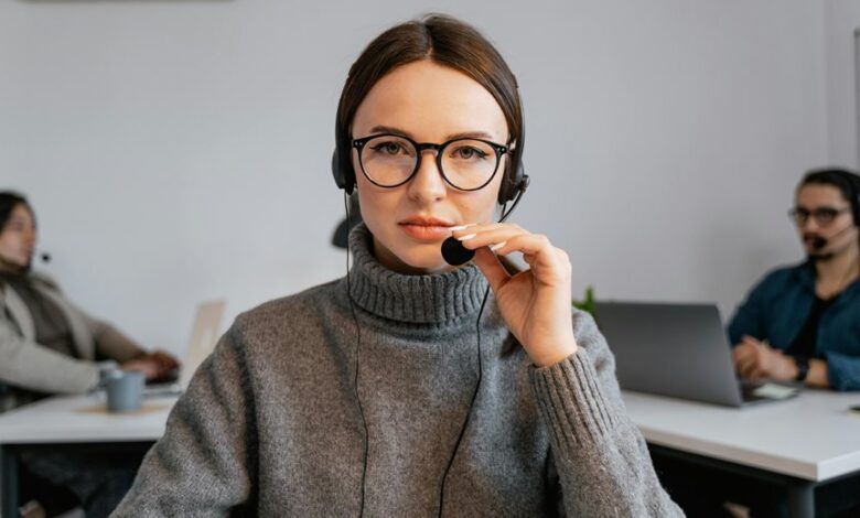 customer support feedback alerts